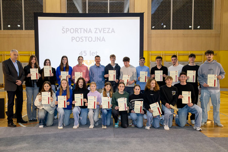 233 sportnik leta 